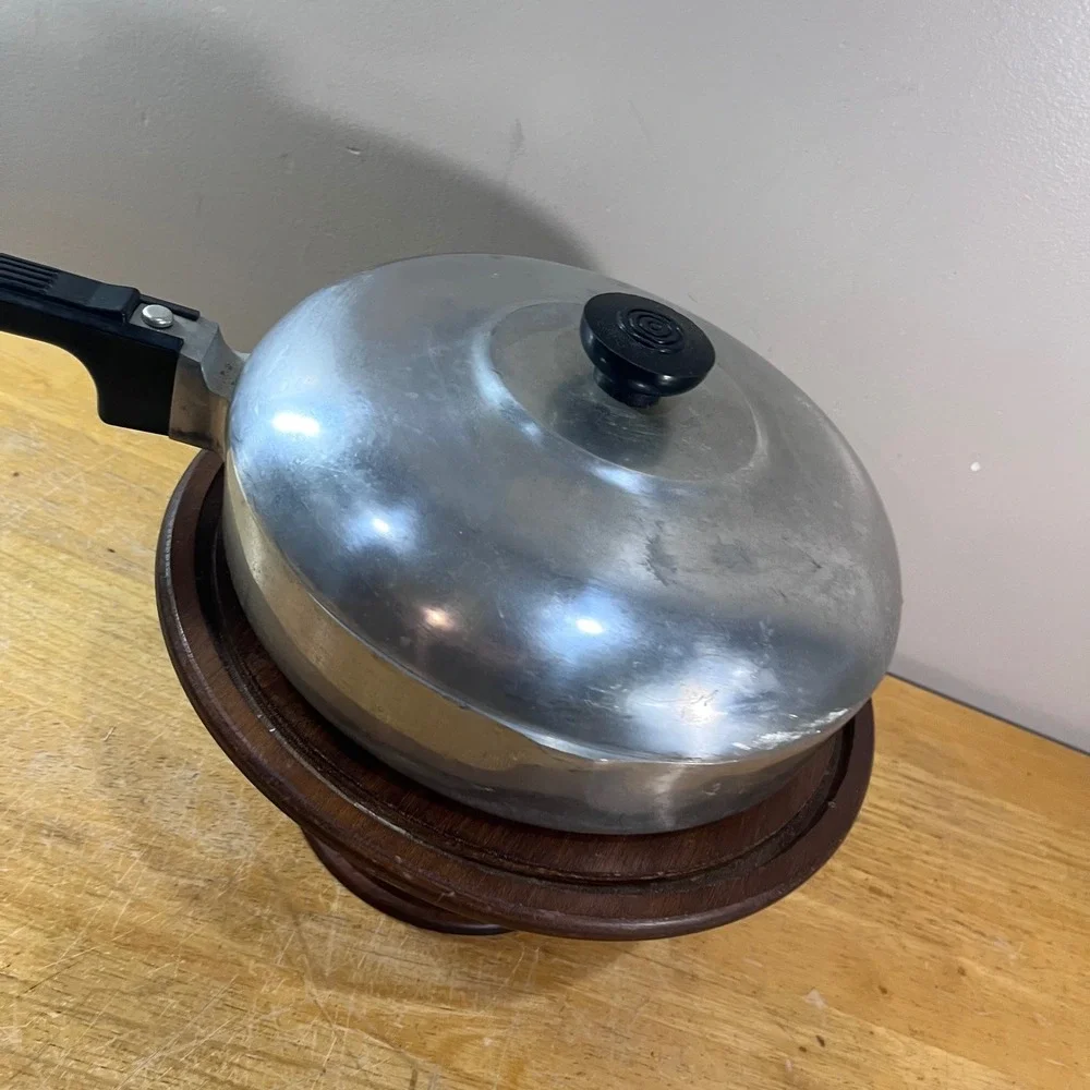 Magnalite GHC Skillet 10 Inch Silver Vtg Cast Aluminum Frying Pan USA
